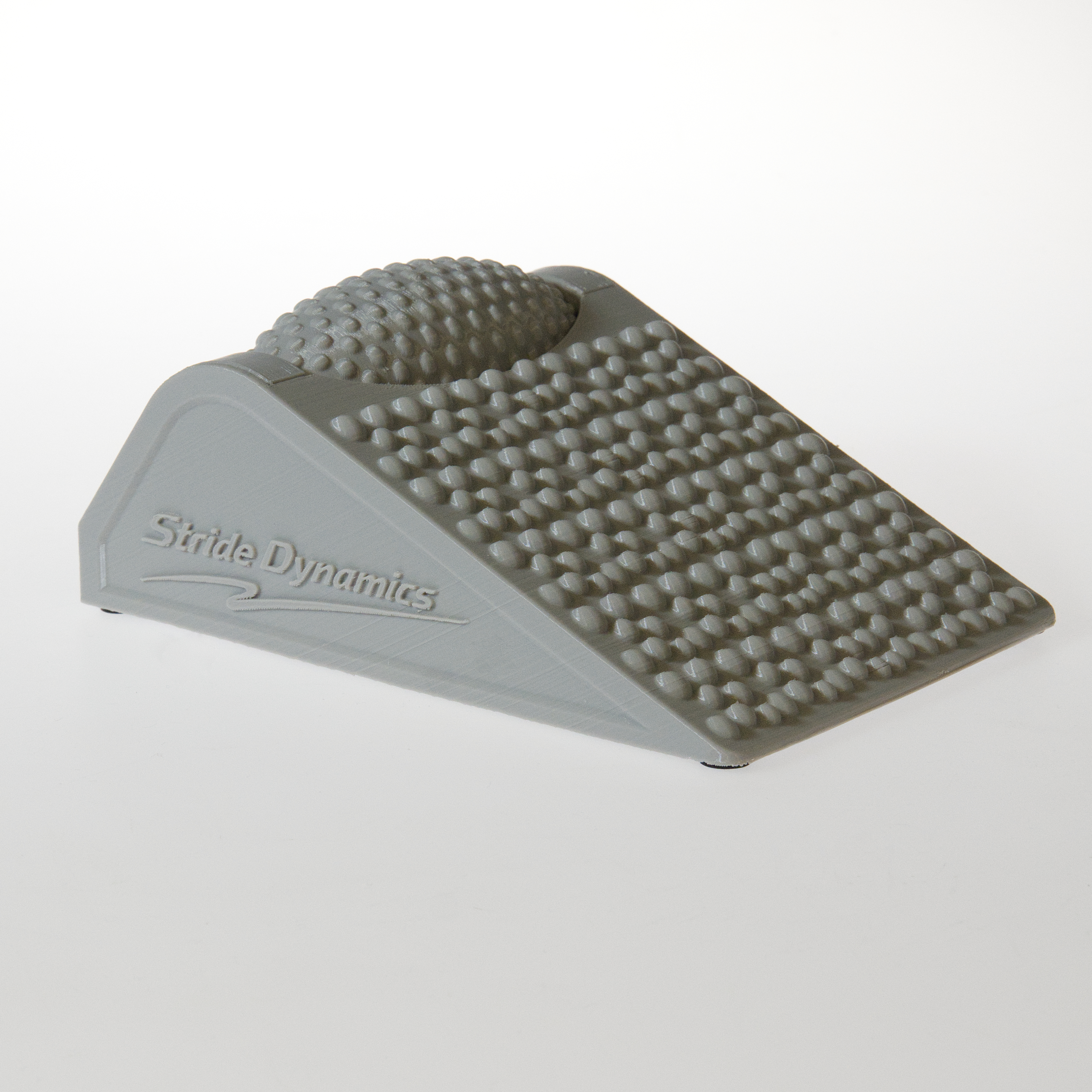 Dynamic Wedge studio view - front